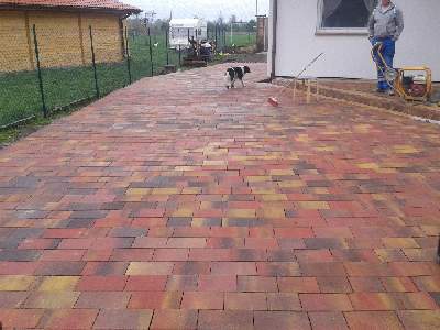 Inowrocław układanie kostki z materiałem