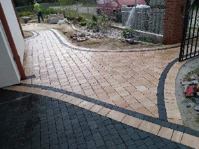 Piła układanie kostki garnitowej