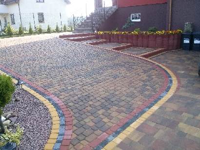 Jastrowie układanie kostki garnitowej