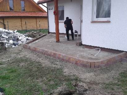 Chodzież firmy brukarskie