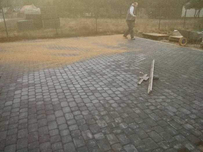 układanie kostki z kamienia Toruń